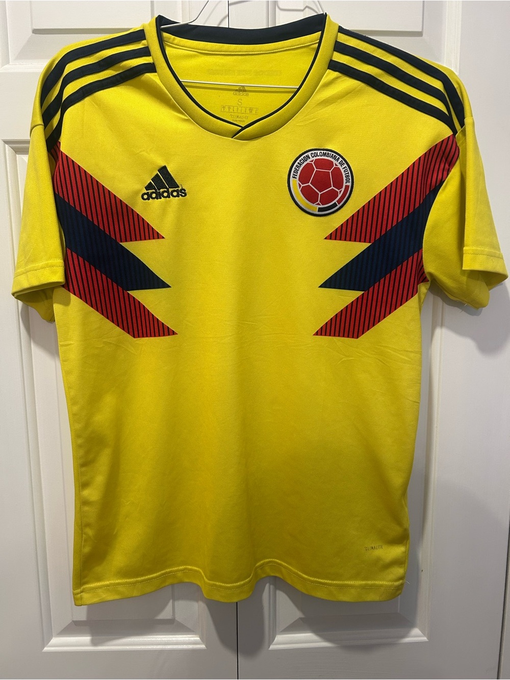 Adidas Men’s S Colombia National Team Yellow Soccer Jersey